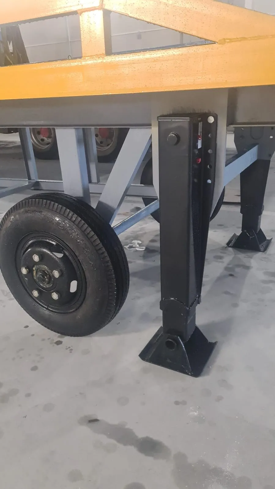 Aiko 8 Ton Movable Loading Dock Ramp | Model : PT-DCQY8-0.4