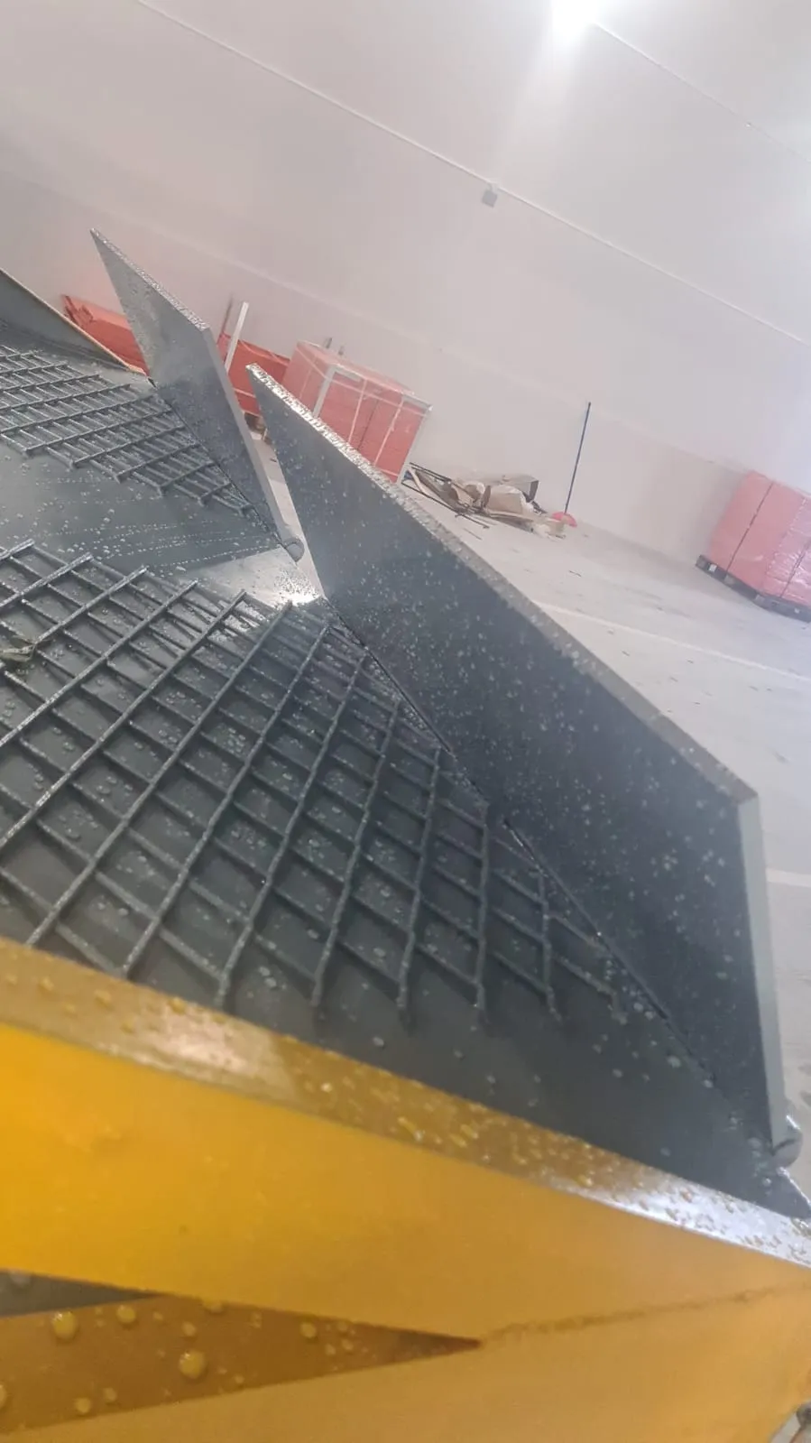Aiko 8 Ton Movable Loading Dock Ramp | Model : PT-DCQY8-0.4