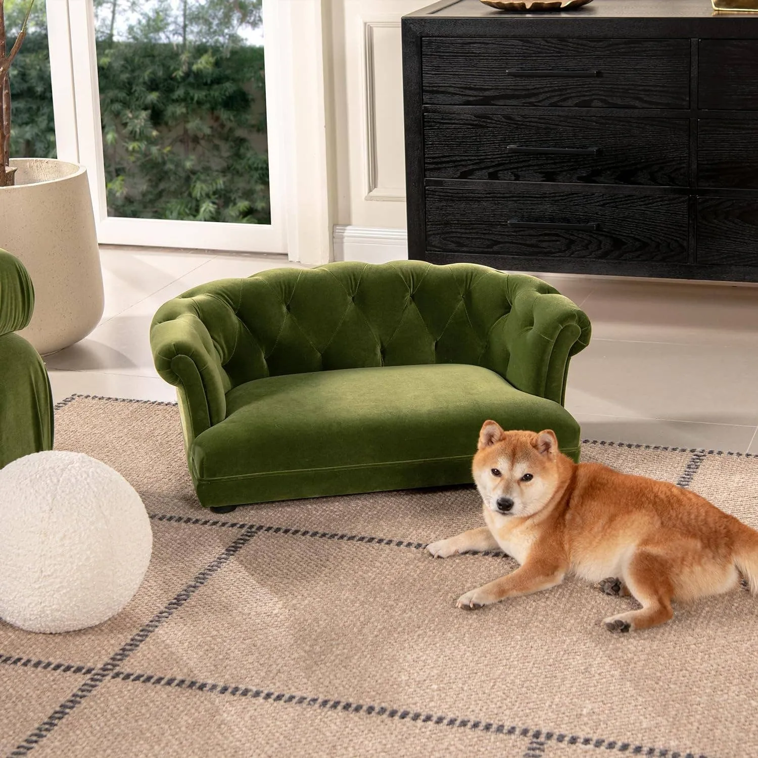 Kiki 36.5" Chesterfield Medium Size Dog Sofa Bed: Uptown Gray