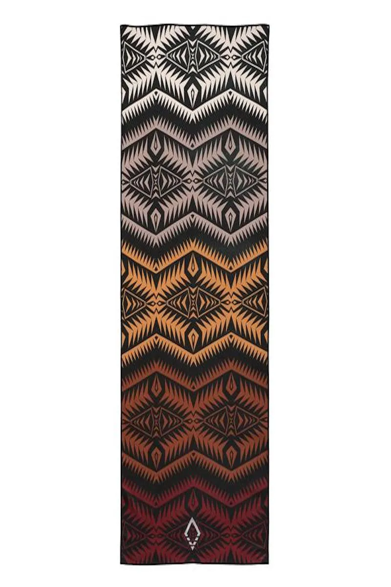 NOMADIX //  DOUBLE SIDED YOGA TOWEL - CAYAMBE EARTH